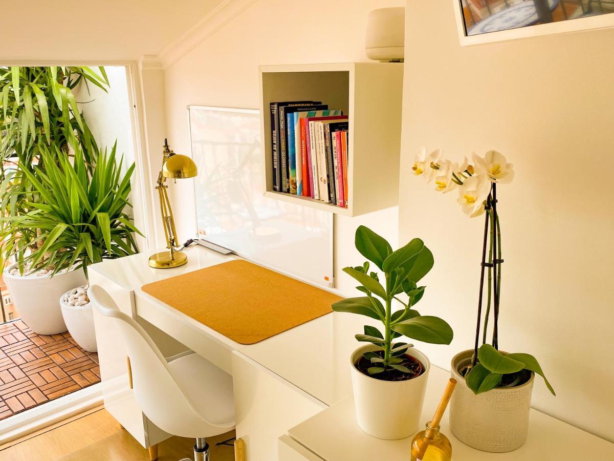 Ideally Located With Perfect Views ألجيس المظهر الخارجي الصورة