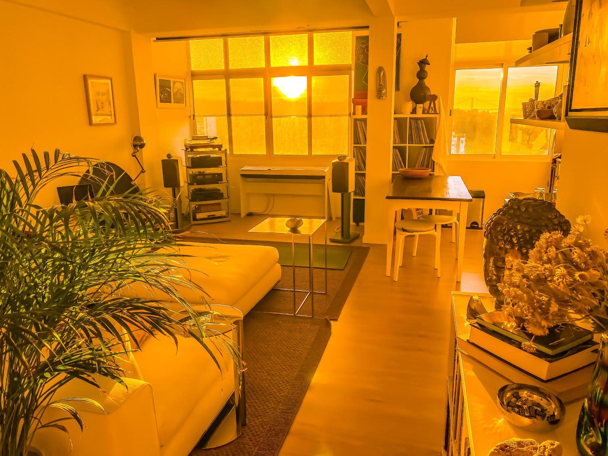 Ideally Located With Perfect Views ألجيس المظهر الخارجي الصورة