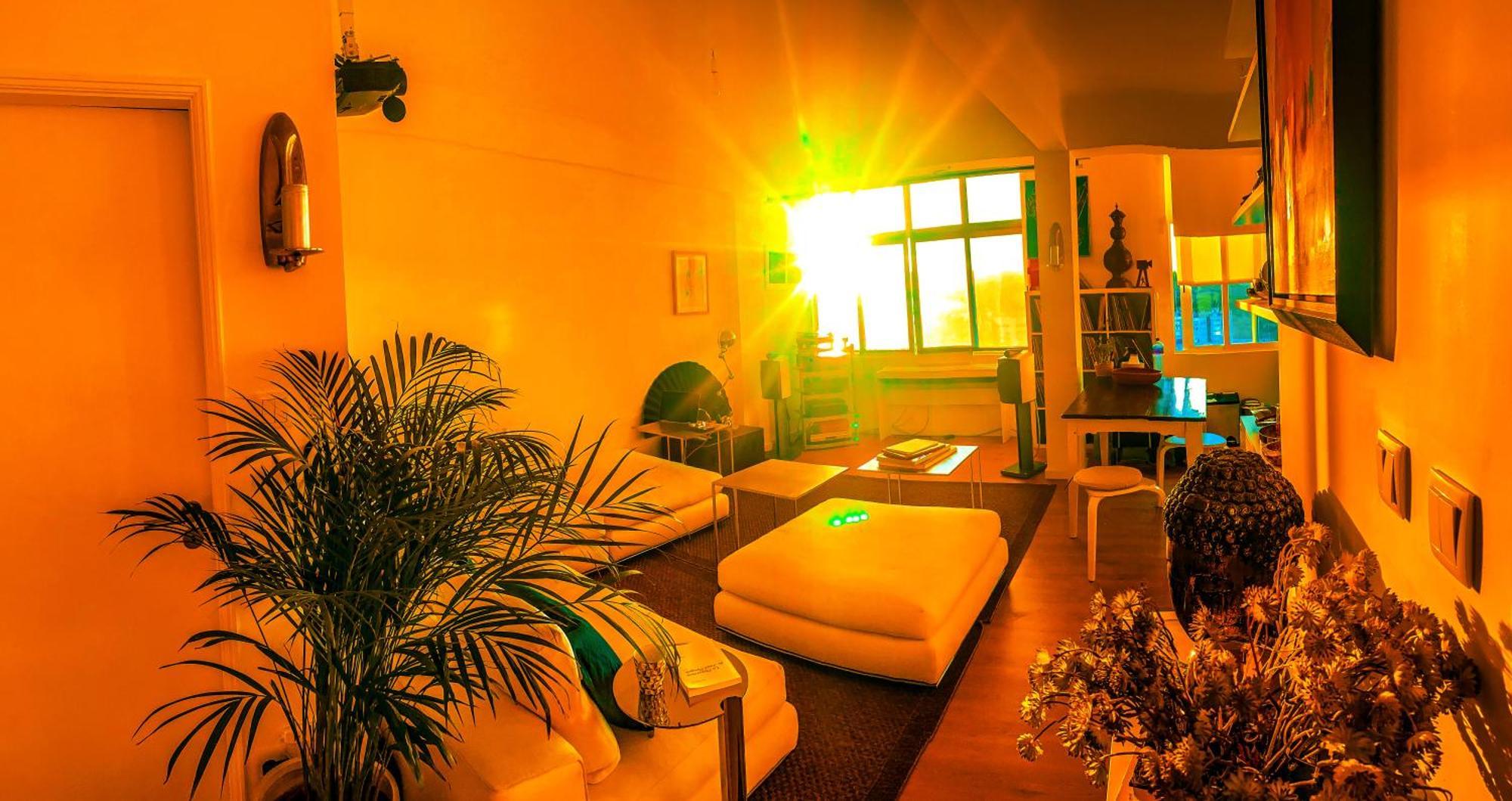 Ideally Located With Perfect Views ألجيس المظهر الخارجي الصورة